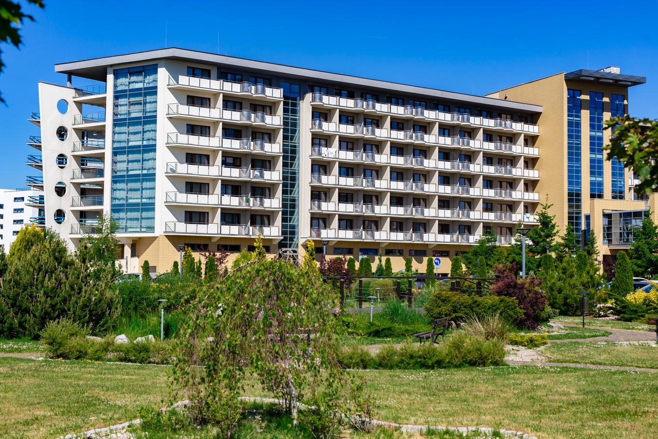 Apartamenty Promenada-Arka コウォブジェク エクステリア 写真